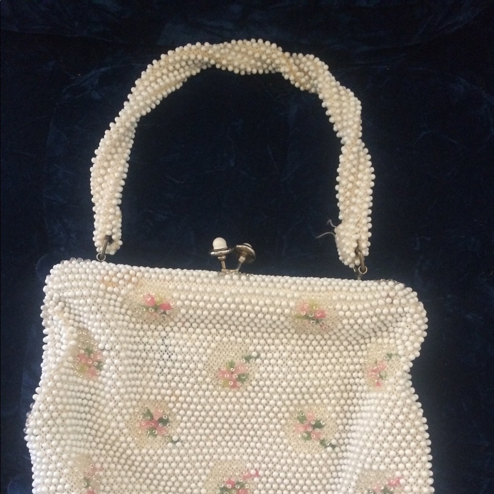 Corde' Bead